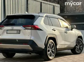 фото Toyota RAV4 2022 года с пробегом за 18500000 тенге в undefined - фото 3