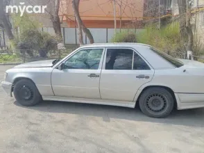 фото Mercedes-Benz E-Класс 1992 года с пробегом за 850000 тенге в undefined - фото 3