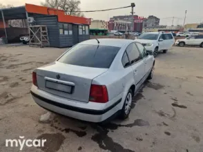 фото Volkswagen Passat 1997 года с пробегом за 1500000 тенге в undefined - фото 3