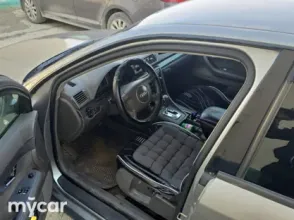 фото Audi A4 2002 года с пробегом за 1900000 тенге в undefined - фото 2