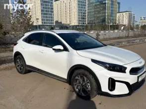 фото Kia XCeed 2023 года с пробегом за 12000000 тенге в undefined - фото 3