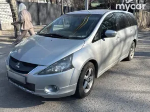 фото Mitsubishi Grandis 2005 года с пробегом за 4300000 тенге в undefined - фото 4