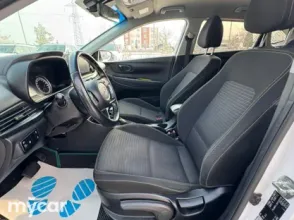 фото Hyundai i20 2023 года с пробегом за 6550000 тенге в undefined - фото 4