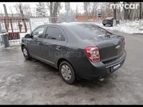 фото Chevrolet Cobalt 2021 года с пробегом за 5000000 тенге в undefined - фото 2