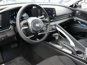 фото Hyundai Elantra 2025 года с пробегом за 10000000 тенге в undefined - фото 2