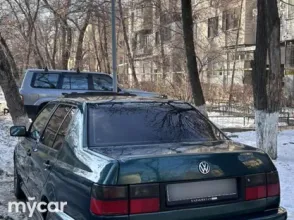 фото Volkswagen Vento 1995 года с пробегом за 1800000 тенге в undefined - фото 4
