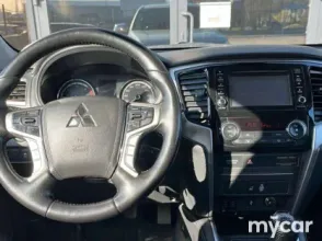 фото Mitsubishi L200 2021 года с пробегом за 14700000 тенге в undefined - фото 2