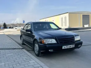 фото Mercedes-Benz C-Класс 1997 года с пробегом за 3000000 тенге в undefined - фото 2