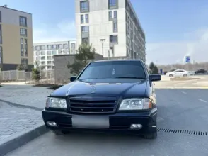 фото Mercedes-Benz C-Класс 1997 года с пробегом за 3000000 тенге в undefined - фото 3
