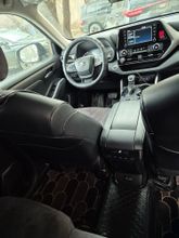 фото Toyota Highlander 2022 года с пробегом за 30500000 тенге в undefined - фото 4