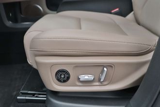 фото LiXiang L6 2025 года с пробегом за 22500000 тенге в undefined - фото 2