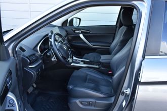 фото Mitsubishi Eclipse Cross 2021 года с пробегом за 11300000 тенге в undefined - фото 4