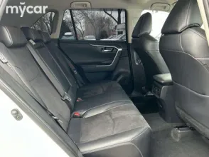 фото Toyota RAV4 2020 года с пробегом за 14790000 тенге в undefined - фото 3
