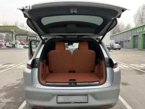 фото LiXiang L8 2023 года с пробегом за 22800000 тенге в undefined - фото 2