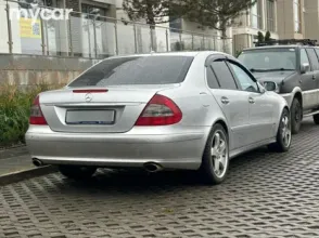 фото Mercedes-Benz E-Класс 2007 года с пробегом за 7800000 тенге в undefined - фото 2