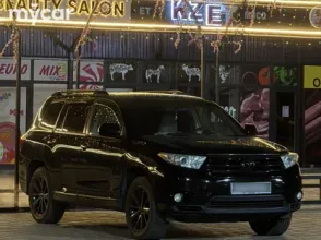 фото Toyota Highlander 2011 года с пробегом за 10500000 тенге в undefined - фото 1