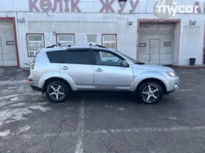 фото Mitsubishi Outlander 2007 года с пробегом за 4000000 тенге в undefined - фото 4