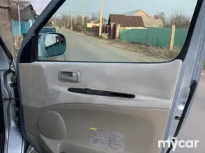 фото Toyota Regius 1997 года с пробегом за 4200000 тенге в undefined - фото 2