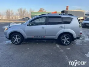 фото Mitsubishi Outlander 2007 года с пробегом за 4000000 тенге в undefined - фото 2