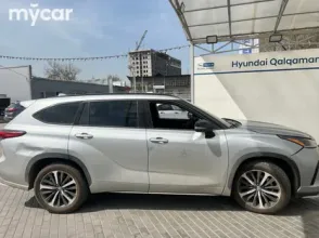 фото Toyota Highlander 2021 года с пробегом за 19000000 тенге в undefined - фото 3