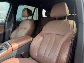 фото BMW X5 2024 года с пробегом за 50000000 тенге в undefined - фото 4