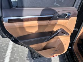 фото Porsche Cayenne 2012 года с пробегом за 18500000 тенге в undefined - фото 2