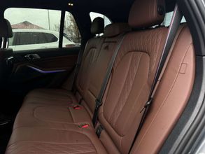 фото BMW X5 2024 года с пробегом за 50000000 тенге в undefined - фото 4