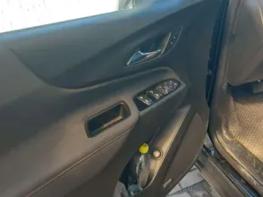 фото Chevrolet Equinox 2022 года с пробегом за 10000000 тенге в undefined - фото 3