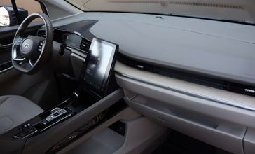 фото Hyundai Custin 2023 года с пробегом за 12990000 тенге в undefined - фото 4