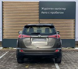 фото Toyota RAV4 2016 года с пробегом за 9590000 тенге в undefined - фото 4