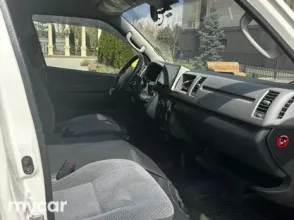 фото Toyota Hiace 2013 года с пробегом за 11000000 тенге в undefined - фото 4