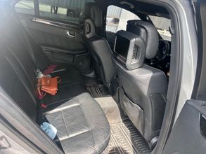 фото Mercedes-Benz E-Класс 2010 года с пробегом за 7000000 тенге в undefined - фото 4