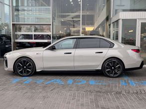 фото BMW i7 2023 года с пробегом за 83000000 тенге в undefined - фото 4