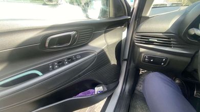 фото Hyundai Bayon 2022 года с пробегом за 8000000 тенге в undefined - фото 2