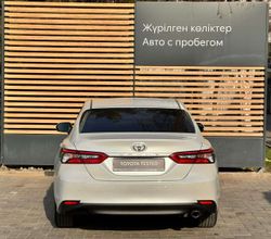 фото Toyota Camry 2023 года с пробегом за 16590000 тенге в undefined - фото 4