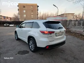 фото Toyota Highlander 2014 года с пробегом за 15000000 тенге в undefined - фото 2