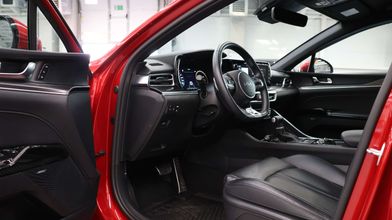 фото Kia K5 2023 года с пробегом за 13890000 тенге в undefined - фото 4