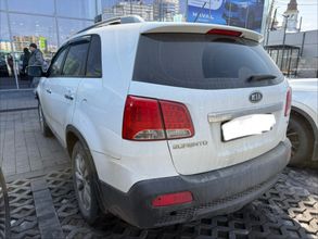 фото Kia Sorento 2011 года с пробегом за 8000000 тенге в undefined - фото 4