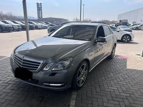 фото Mercedes-Benz E-Класс 2010 года с пробегом за 7000000 тенге в undefined - фото 1