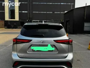 фото Toyota Highlander 2021 года с пробегом за 19500000 тенге в undefined - фото 3