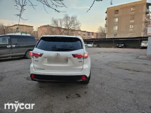 фото Toyota Highlander 2014 года с пробегом за 15000000 тенге в undefined - фото 4