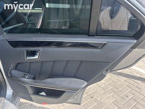 фото Mercedes-Benz E-Класс 2010 года с пробегом за 7000000 тенге в undefined - фото 2