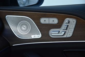 фото Mercedes-Benz GLS 2021 года с пробегом за 49990000 тенге в undefined - фото 4