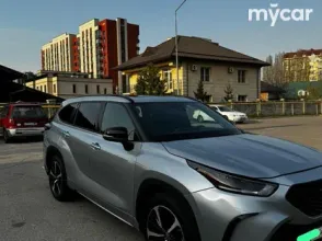 фото Toyota Highlander 2021 года с пробегом за 19500000 тенге в undefined - фото 4