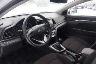 фото Hyundai Elantra 2019 года с пробегом за 6690000 тенге в undefined - фото 2