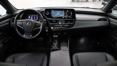 фото Lexus ES 2022 года с пробегом за 19750000 тенге в undefined - фото 2