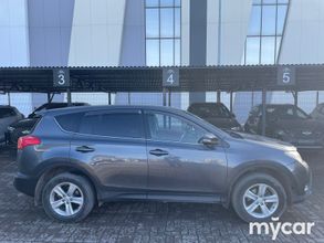 фото Toyota RAV4 2013 года с пробегом за 8000000 тенге в undefined - фото 3