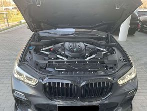 фото BMW X5 2021 года с пробегом за 50000000 тенге в undefined - фото 3