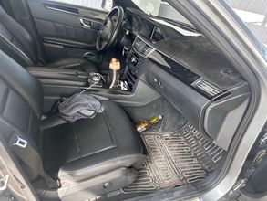 фото Mercedes-Benz E-Класс 2010 года с пробегом за 7000000 тенге в undefined - фото 3