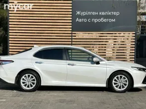 фото Toyota Camry 2021 года с пробегом за 12590000 тенге в undefined - фото 2
